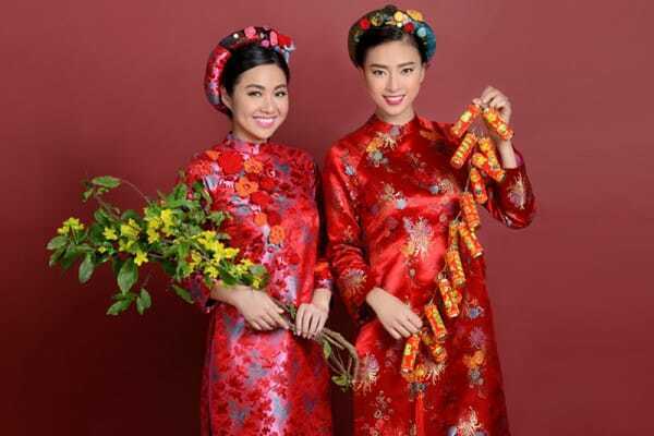 Giặt áo dài gấm