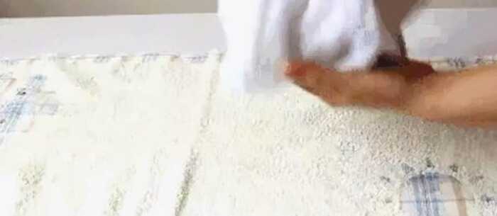 cach-phoi-quan-ao-khi-troi-nom-2_optimized