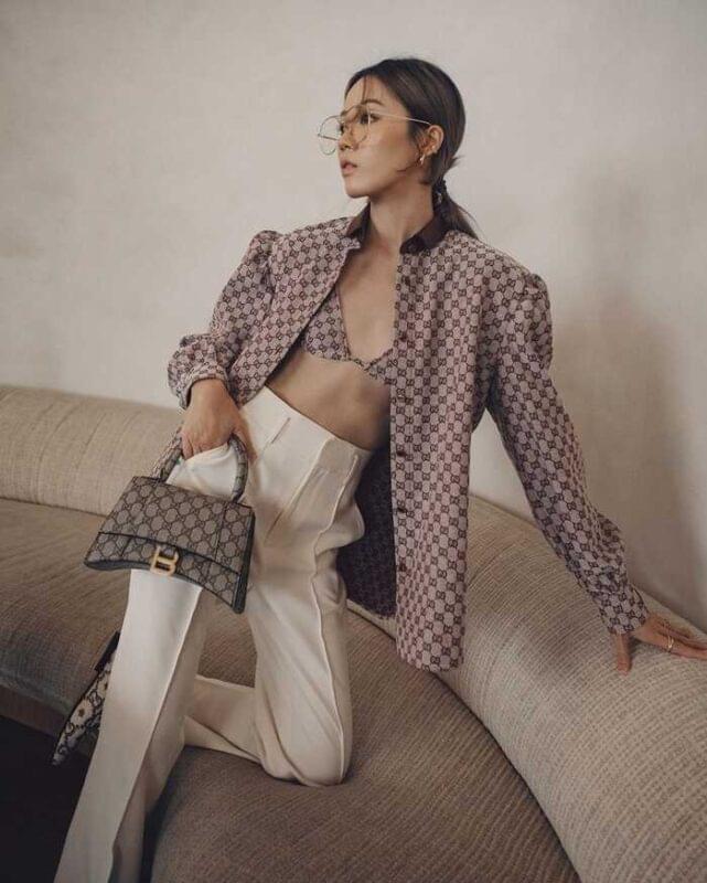 cach-tao-dang-chup-anh-voi-tui-xach-4