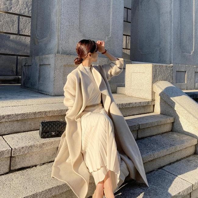 10-set-do-trung-tinh-de-mac-set-trang